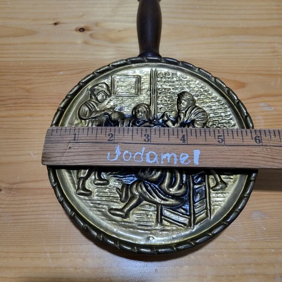 VTG Brass Wall Pocket Brass Match Holder Pub Scene Decorative Wall Plate - Picture 8 of 13